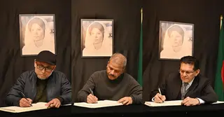 খালেদা জিয়ার মৃত্যুতে শোক বইয়ে স্বাক্ষর করেছেন তিন উপদেষ্টা